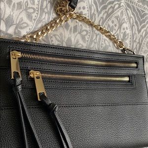 ⚠️DONATED ⚠️BLK Crossbody Bag🖤